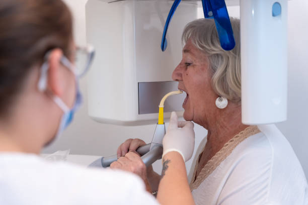 Best Emergency Gum Treatment in Carrollton, IL
